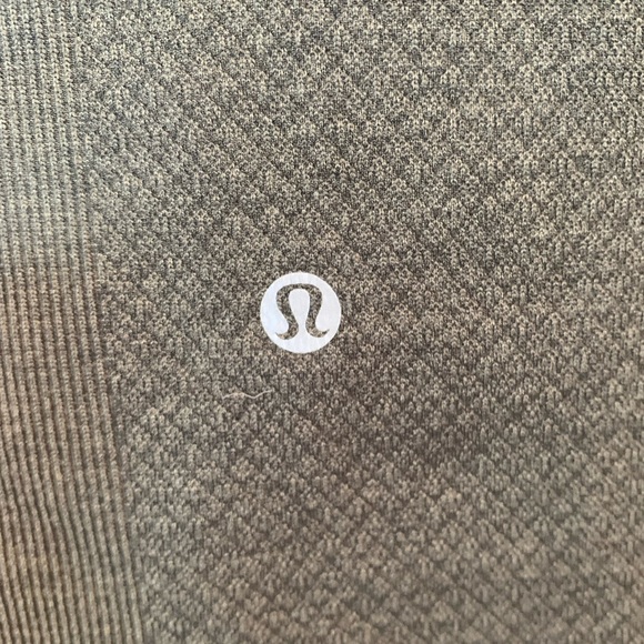 Lululemon size 8 wide waist cropped leggings - Picture 2 of 5